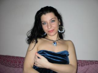 DollBlue - online chat x with a shaved genital area Hot babe 