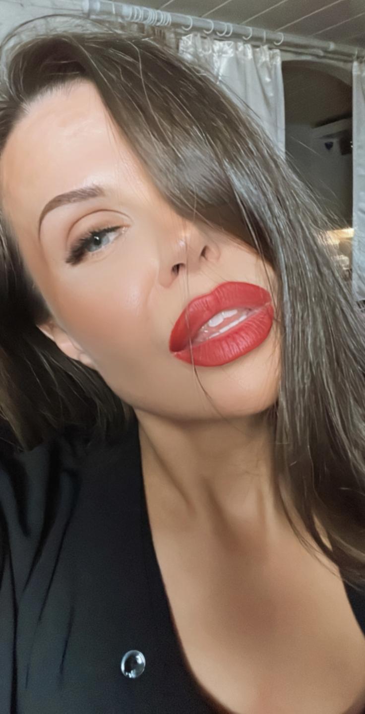 תמונות וסרטונים סקסיים של JanettNice 