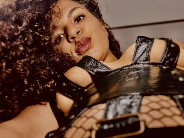 TiaraKitty - Live porno og sexkamera - 25484689
