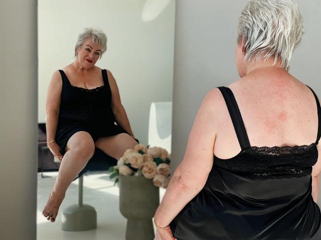 KayleSmoll - Live sex cam - 27080679