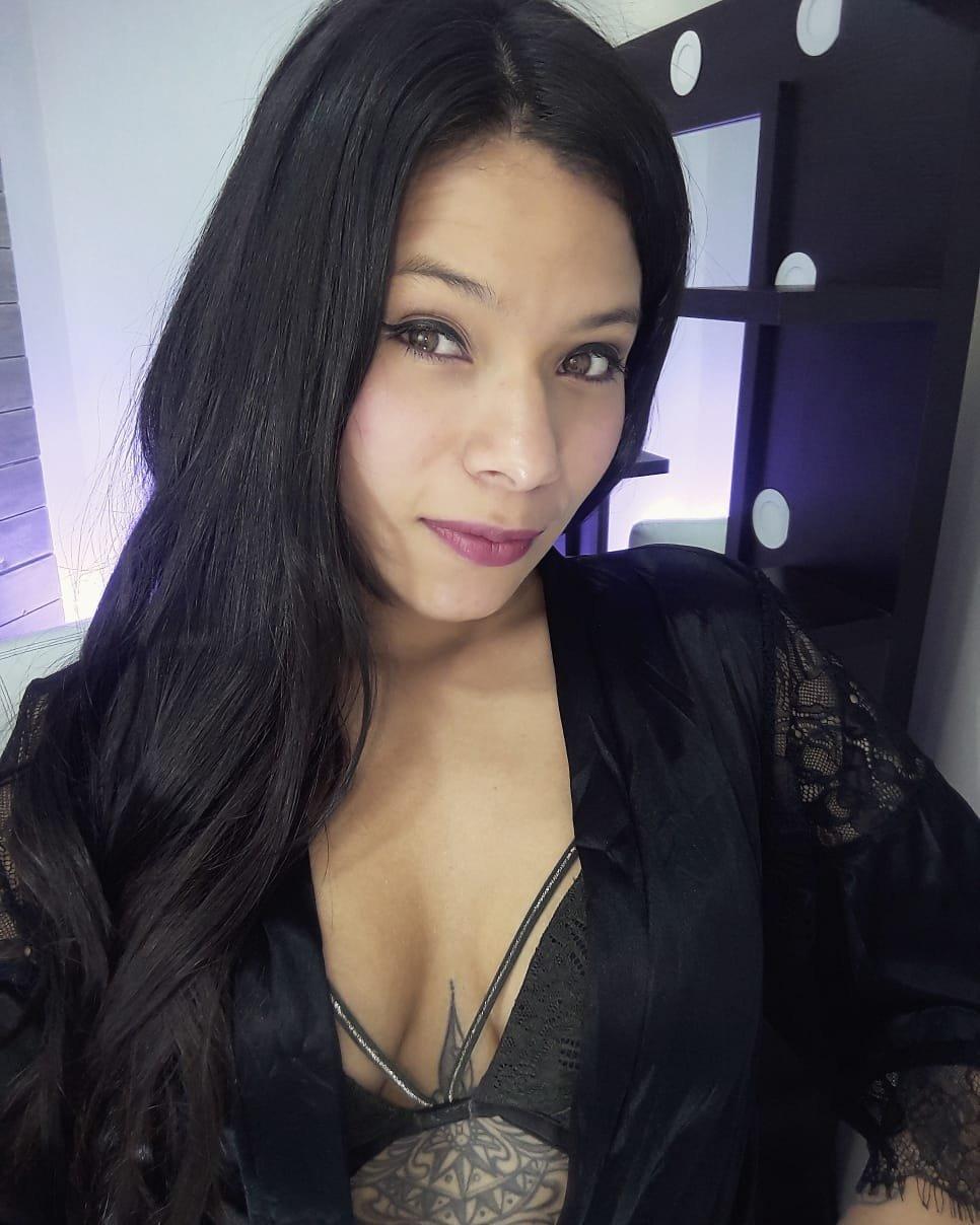 Fotos e vídeos sexy de LunaMattos